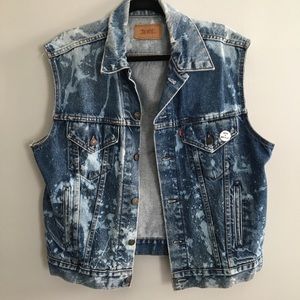 The RADDEST vintage Levi’s vest ever!